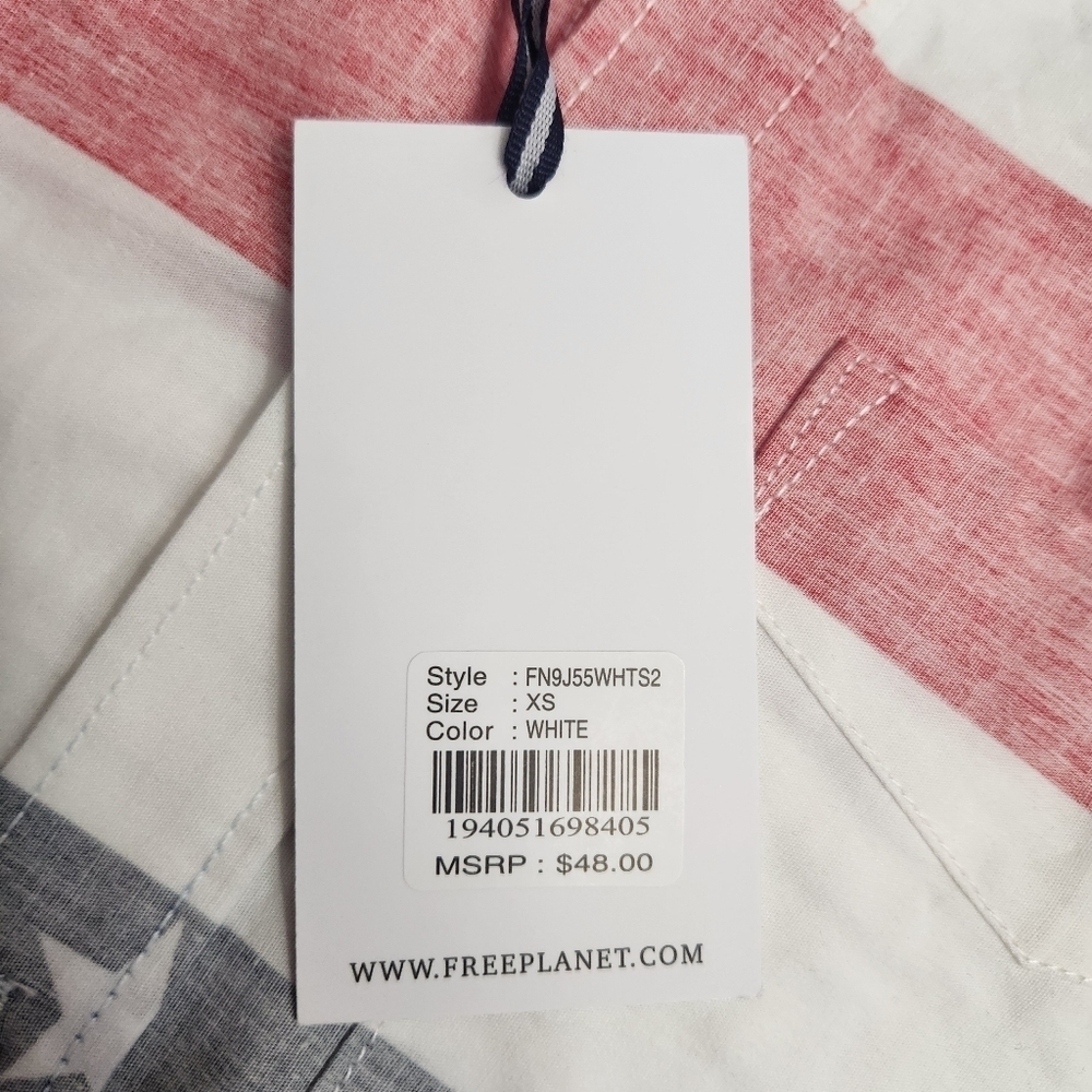 3/$25 Free Planet mens size XS American flag button-down short sleeve - Picture 5 of 8
